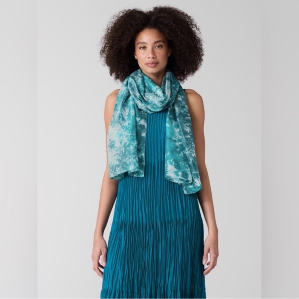 NWT Eileen Fisher Hand-Dyed
Silk Scarf